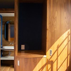 Habitación con Cama King